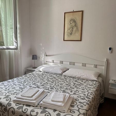 Casa Vacanze Diana Βιαρέτζιο Εξωτερικό φωτογραφία