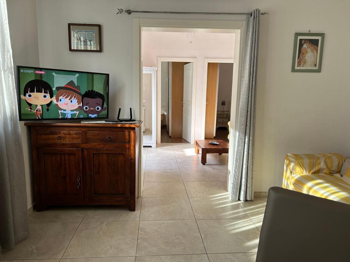 Casa Vacanze Diana Βιαρέτζιο Εξωτερικό φωτογραφία